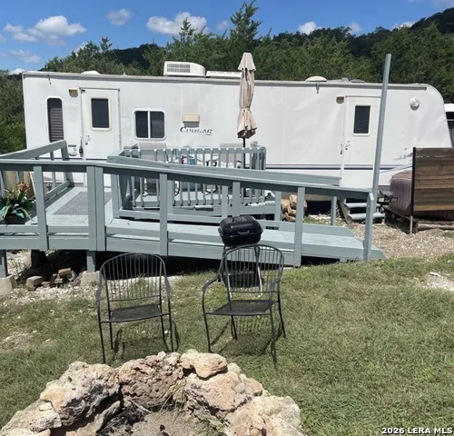 1103 Rockmoor Canyon Lake, TX 78133