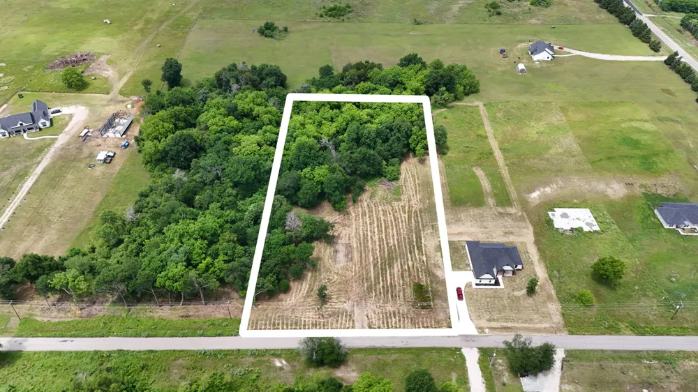 3164 County Road 1076 Celeste, TX 75423
