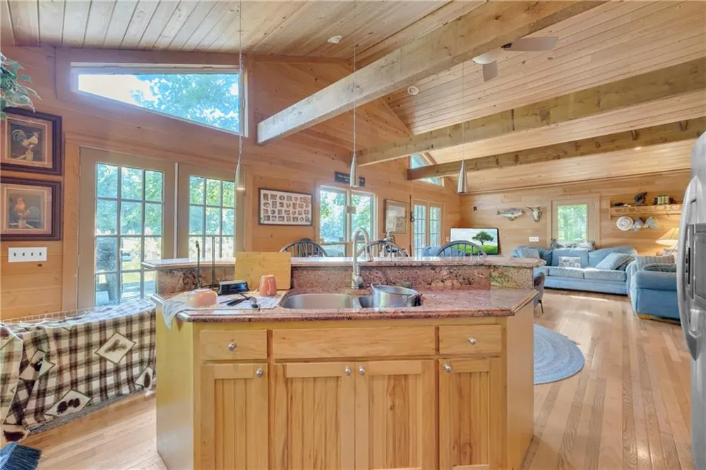 1641 Churchwell Road Union Point, GA 30669