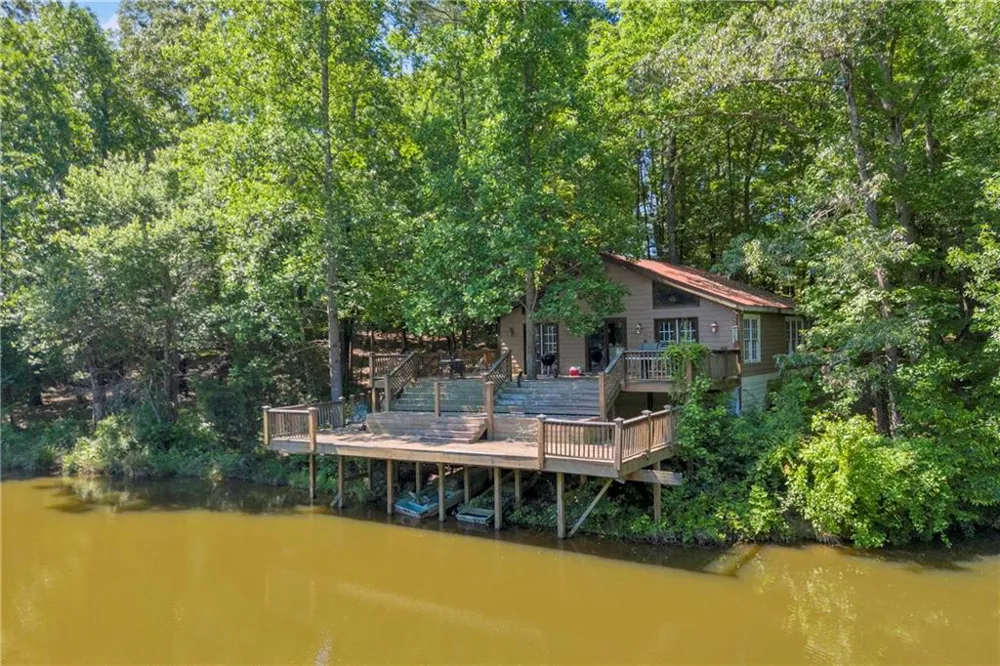 1641 Churchwell Road Union Point, GA 30669