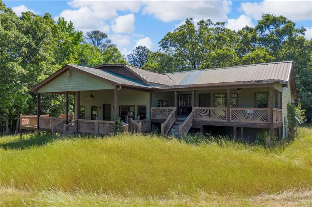 1641 Churchwell Road Union Point, GA 30669