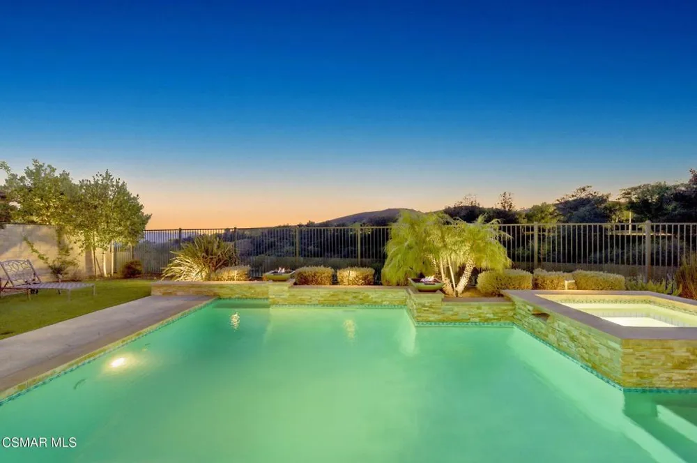13093 Canyon Wren Court Moorpark, CA 93021