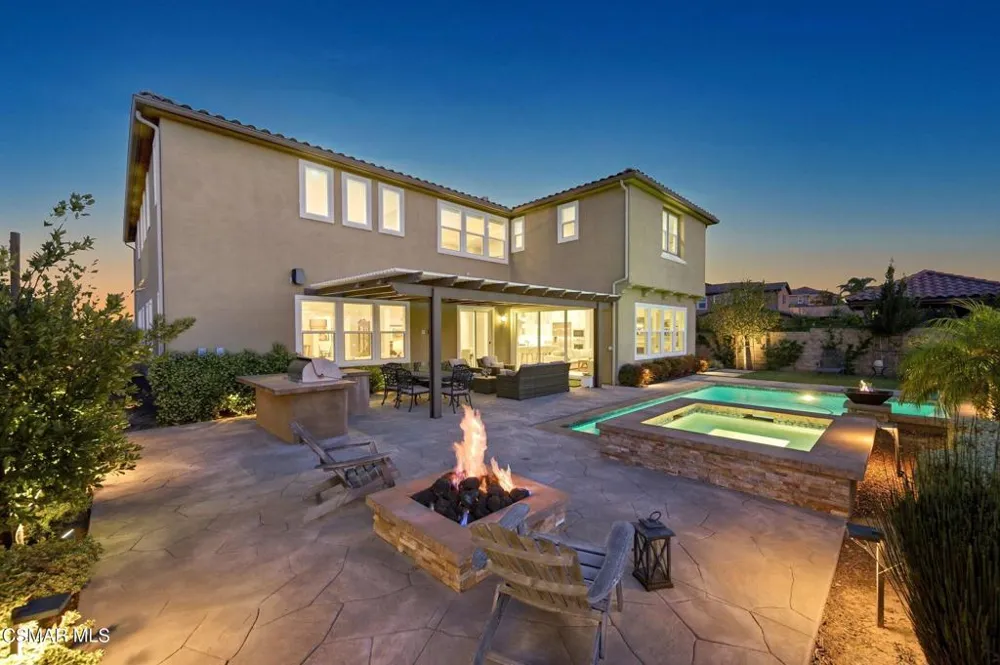 13093 Canyon Wren Court Moorpark, CA 93021