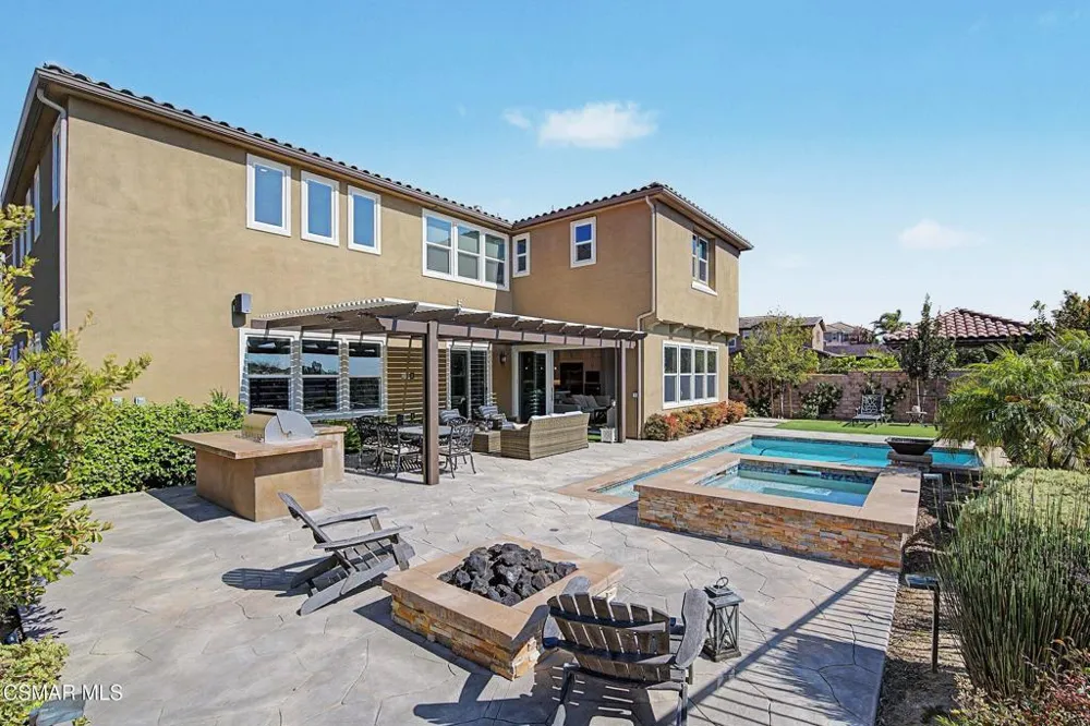 13093 Canyon Wren Court Moorpark, CA 93021