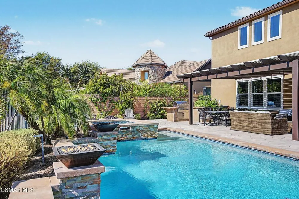 13093 Canyon Wren Court Moorpark, CA 93021