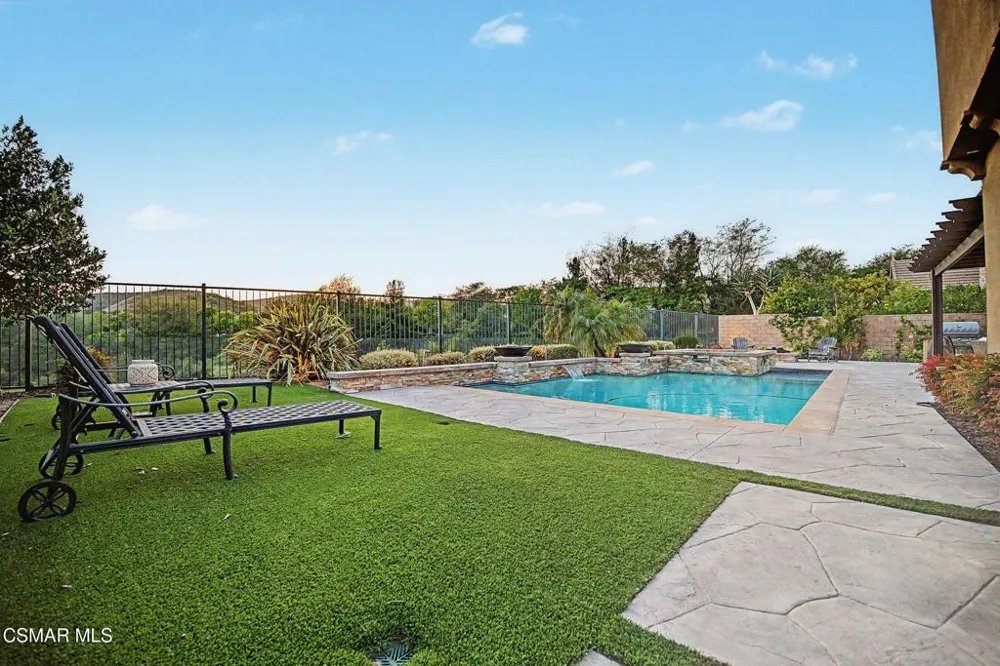 13093 Canyon Wren Court Moorpark, CA 93021