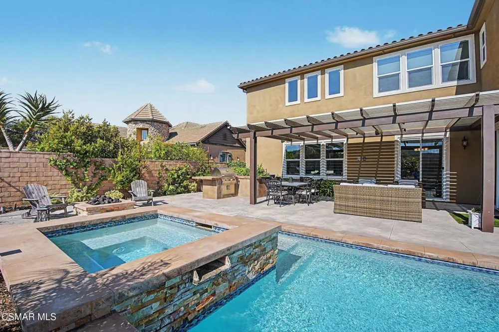13093 Canyon Wren Court Moorpark, CA 93021