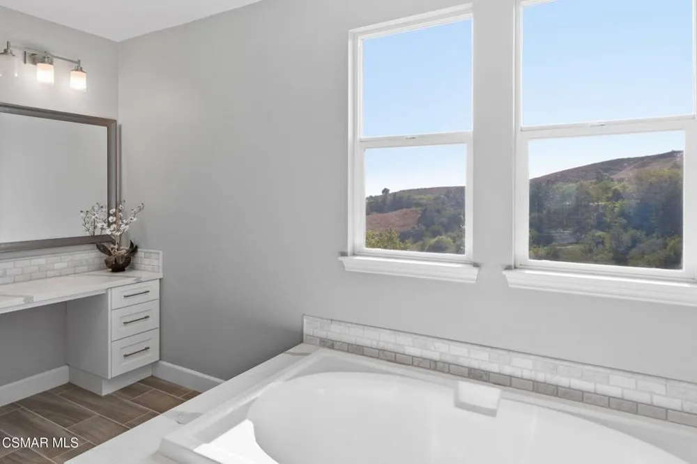 13093 Canyon Wren Court Moorpark, CA 93021