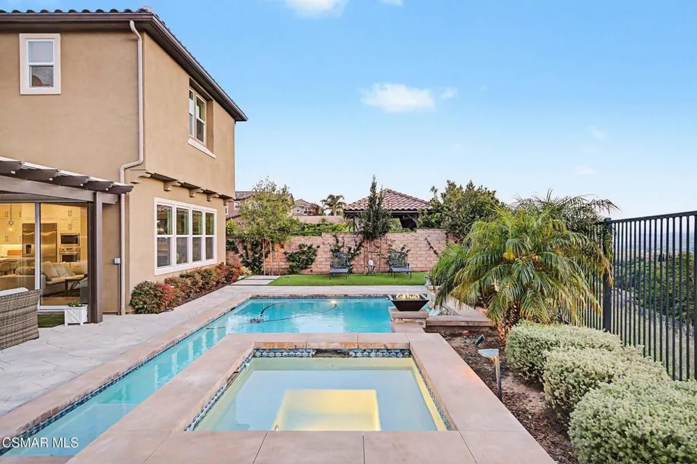 13093 Canyon Wren Court Moorpark, CA 93021