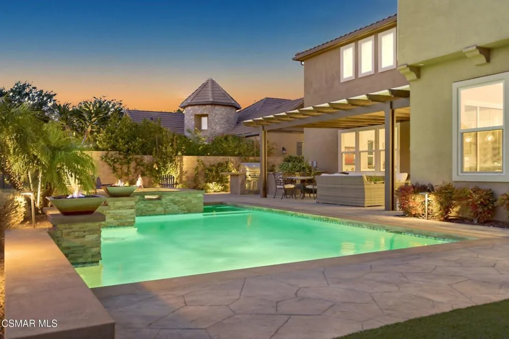 13093 Canyon Wren Court Moorpark, CA 93021