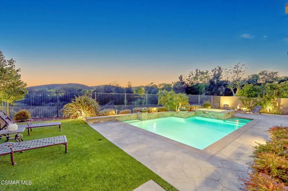 13093 Canyon Wren Court Moorpark, CA 93021