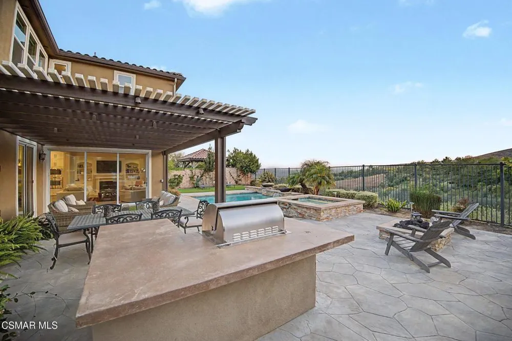 13093 Canyon Wren Court Moorpark, CA 93021