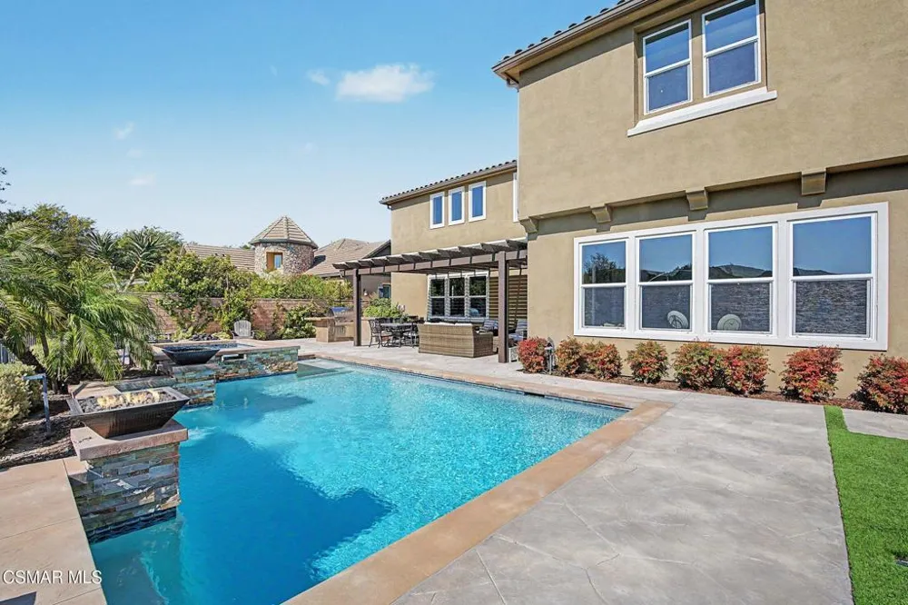 13093 Canyon Wren Court Moorpark, CA 93021