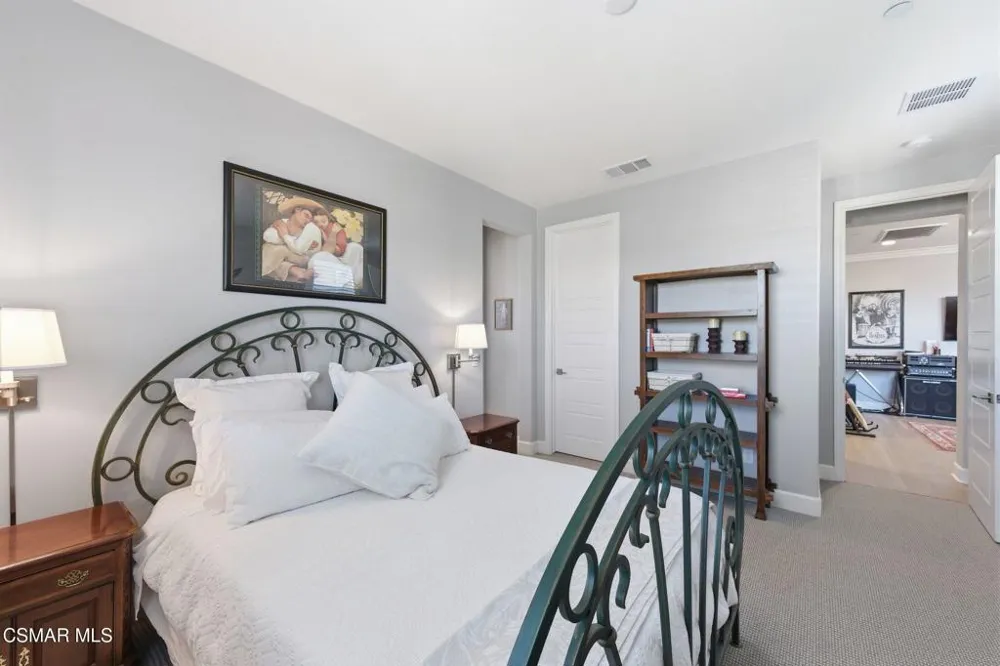13093 Canyon Wren Court Moorpark, CA 93021
