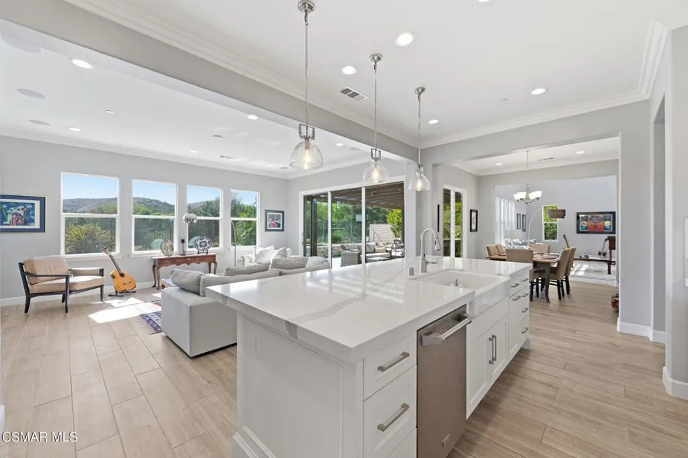 13093 Canyon Wren Court Moorpark, CA 93021