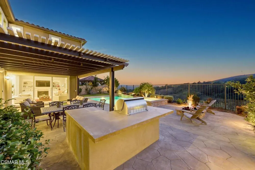 13093 Canyon Wren Court Moorpark, CA 93021