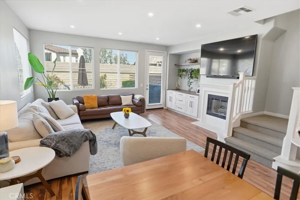 28475 Santa Rosa Saugus, CA 91350