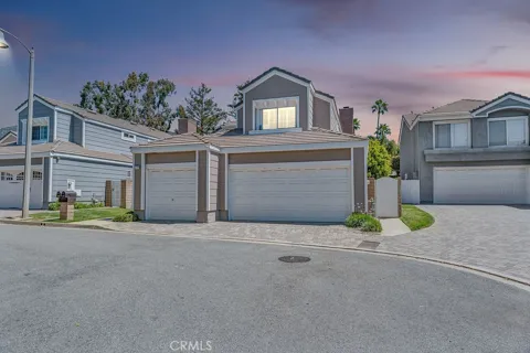 3246 Barn Owl Way