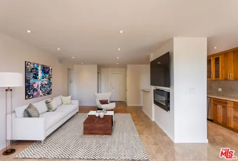 403 Oakhurst Drive #303