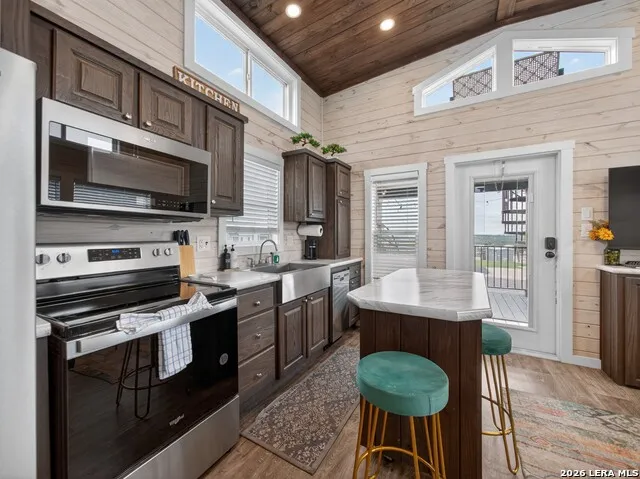 5386 Ranch Road 1376 #UNIT 205 Fredericksburg, TX 78624