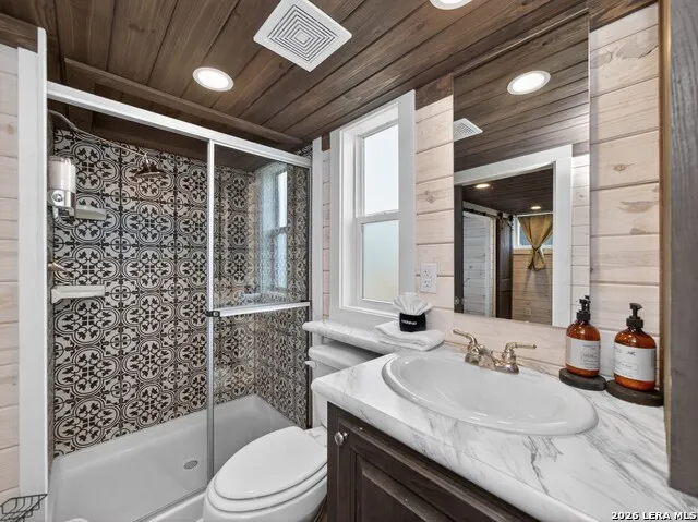 5386 Ranch Road 1376 #UNIT 205 Fredericksburg, TX 78624