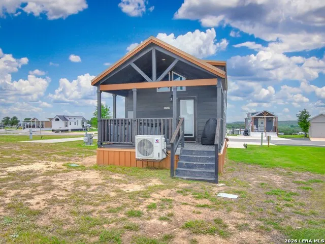 5386 Ranch Road 1376 #UNIT 205 Fredericksburg, TX 78624