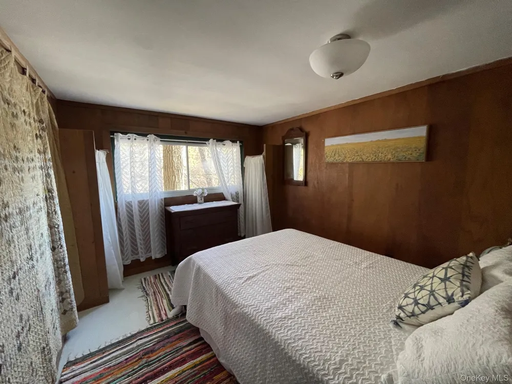 1834A Edwards Avenue Baiting Hollow, NY 11933