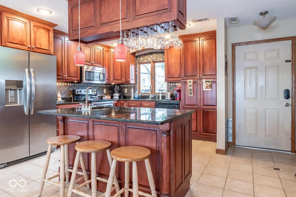 2060 E Waters Edge Drive Bloomington, IN 47401