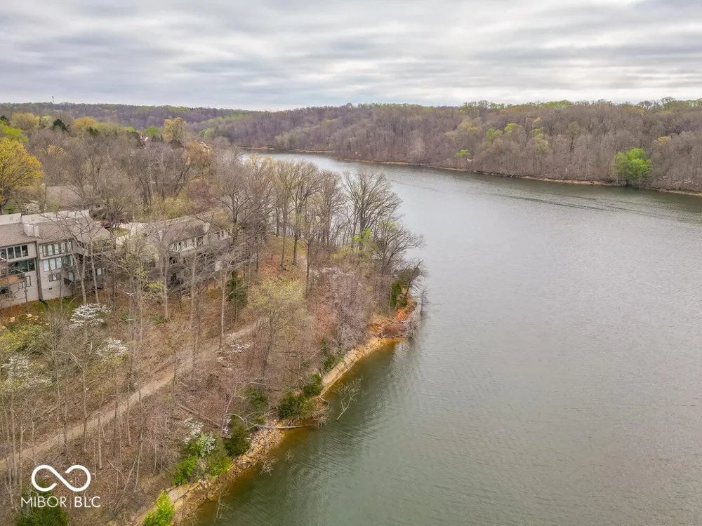 2060 E Waters Edge Drive Bloomington, IN 47401