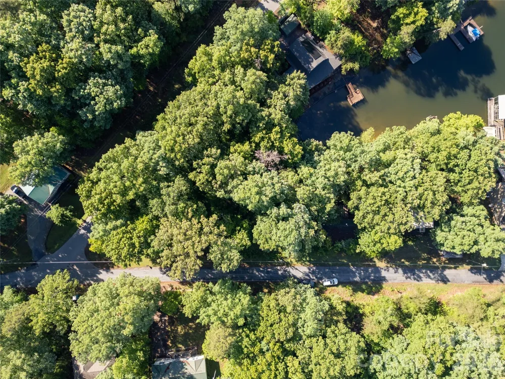 292 Shoreline Drive New London, NC 28127