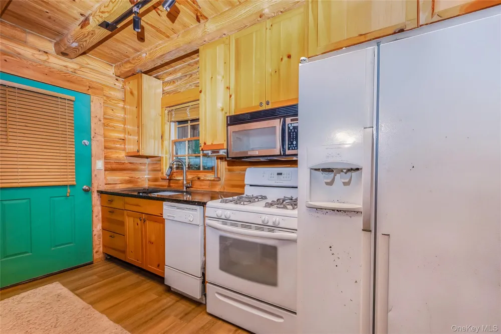 3010 Hulse Landing #C-19 Wading River, NY 11792
