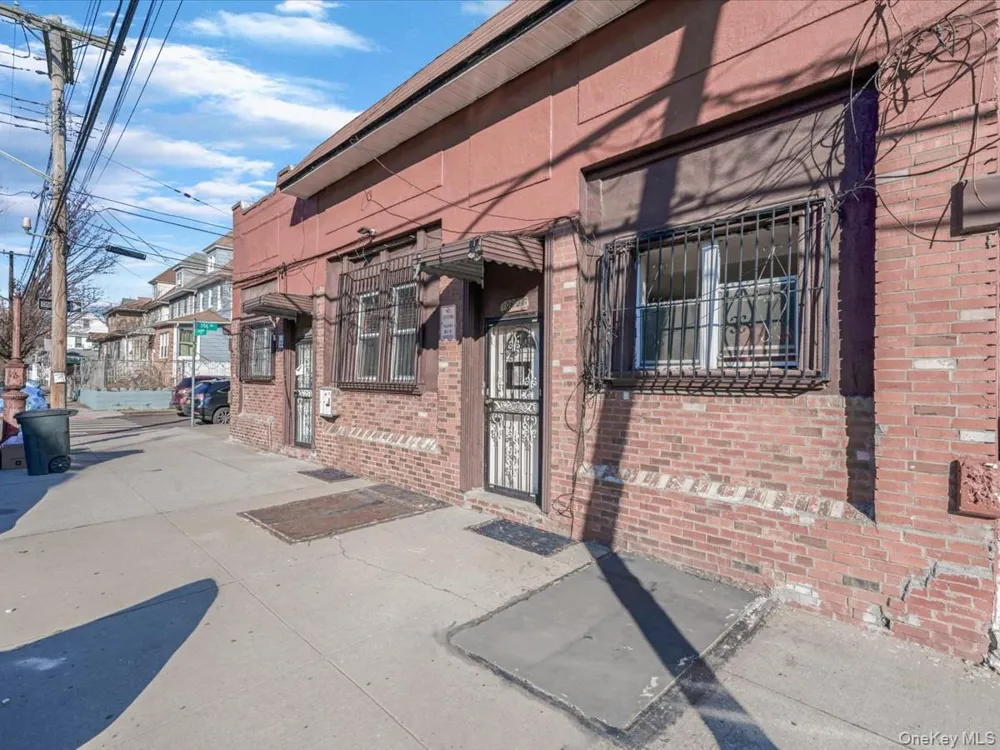 10601 Liverpool Street Jamaica South, NY 11435