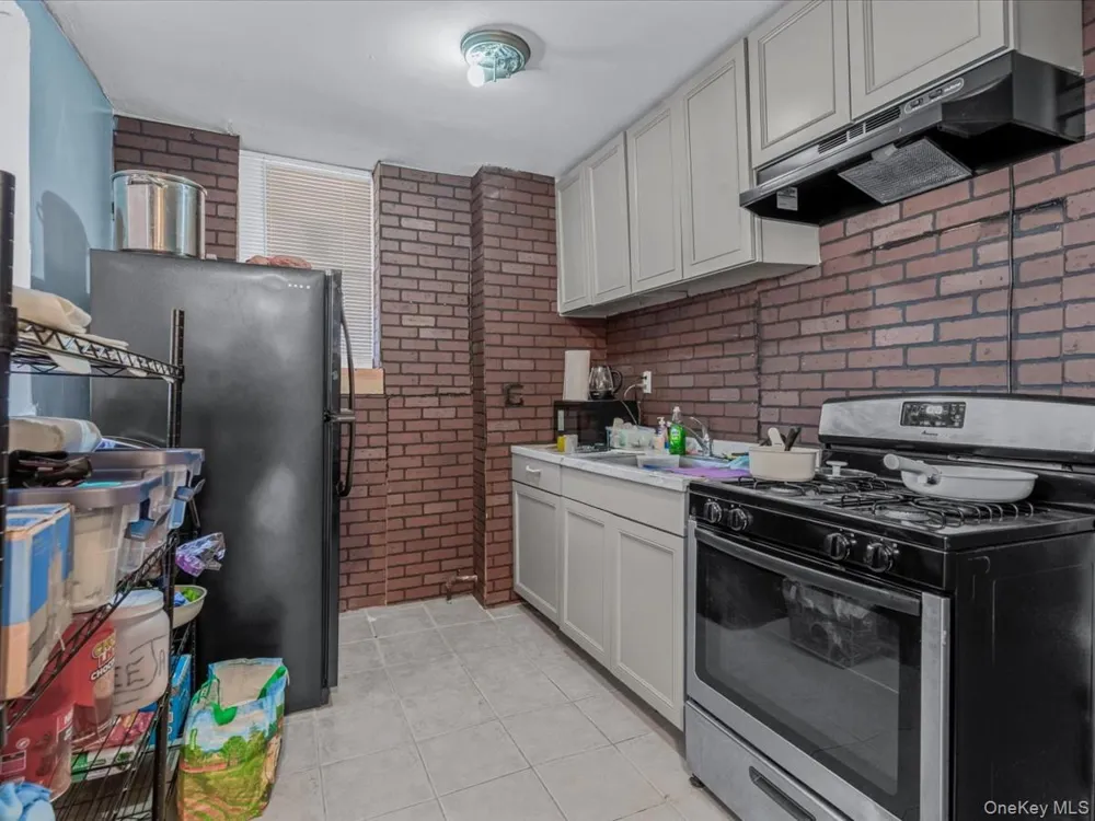 10601 Liverpool Street Jamaica South, NY 11435