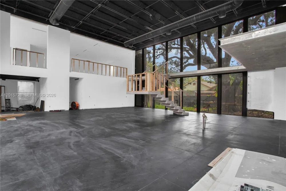 221 SW 25th Rd Miami, FL 33129