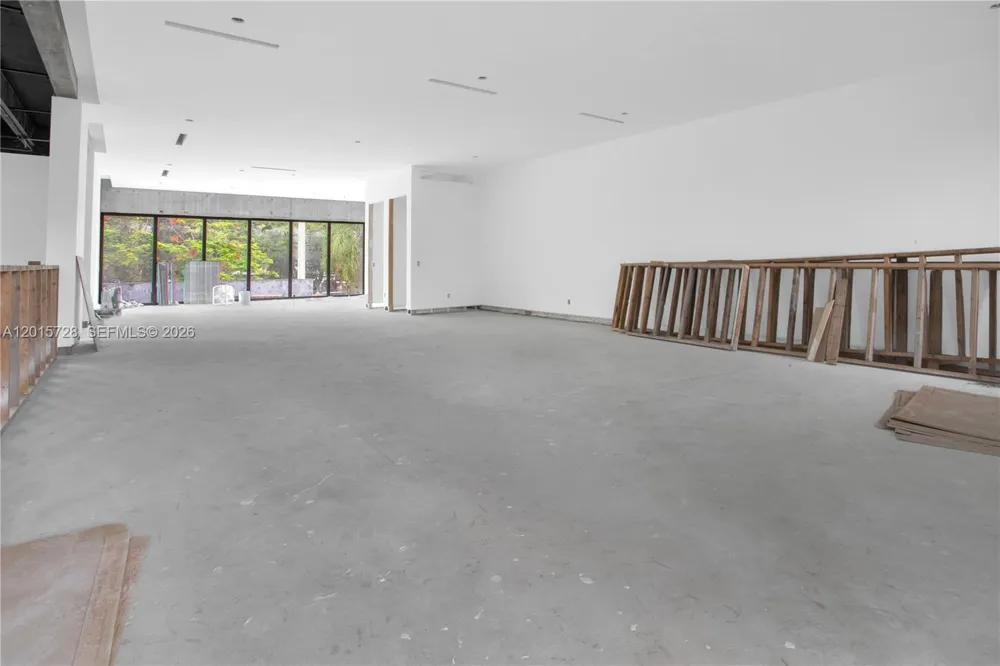 221 SW 25th Rd Miami, FL 33129