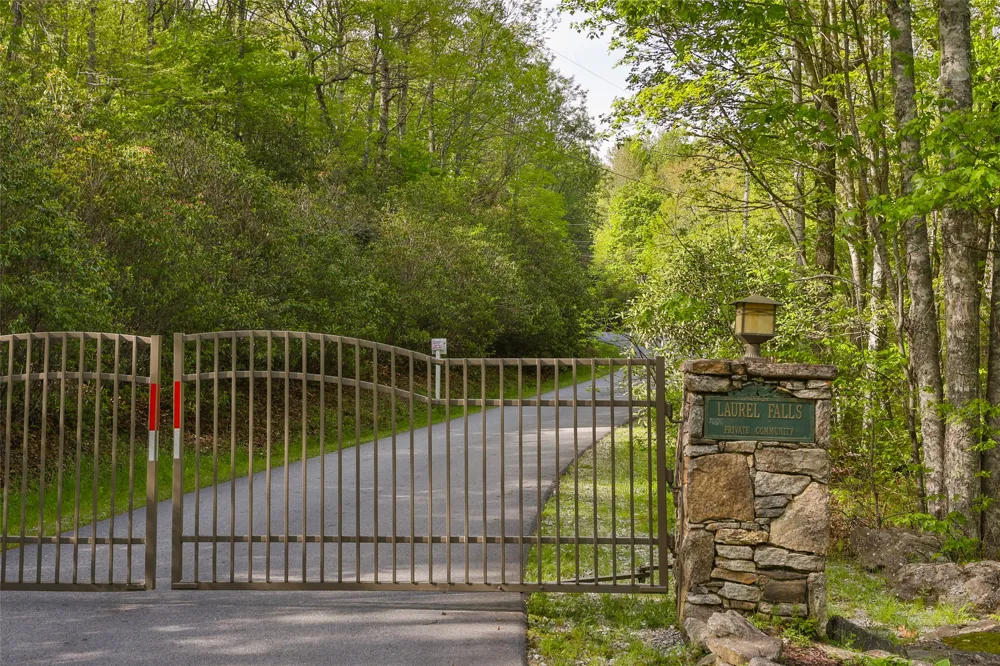 G110 Trimble Ridge Glenville, NC 28736