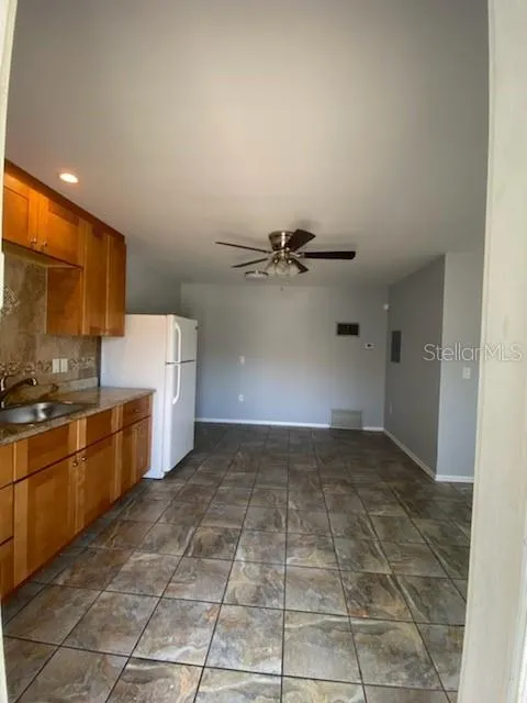 512 BARCELONA AVENUE #4 Venice, FL 34285