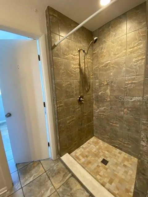 512 BARCELONA AVENUE #4 Venice, FL 34285