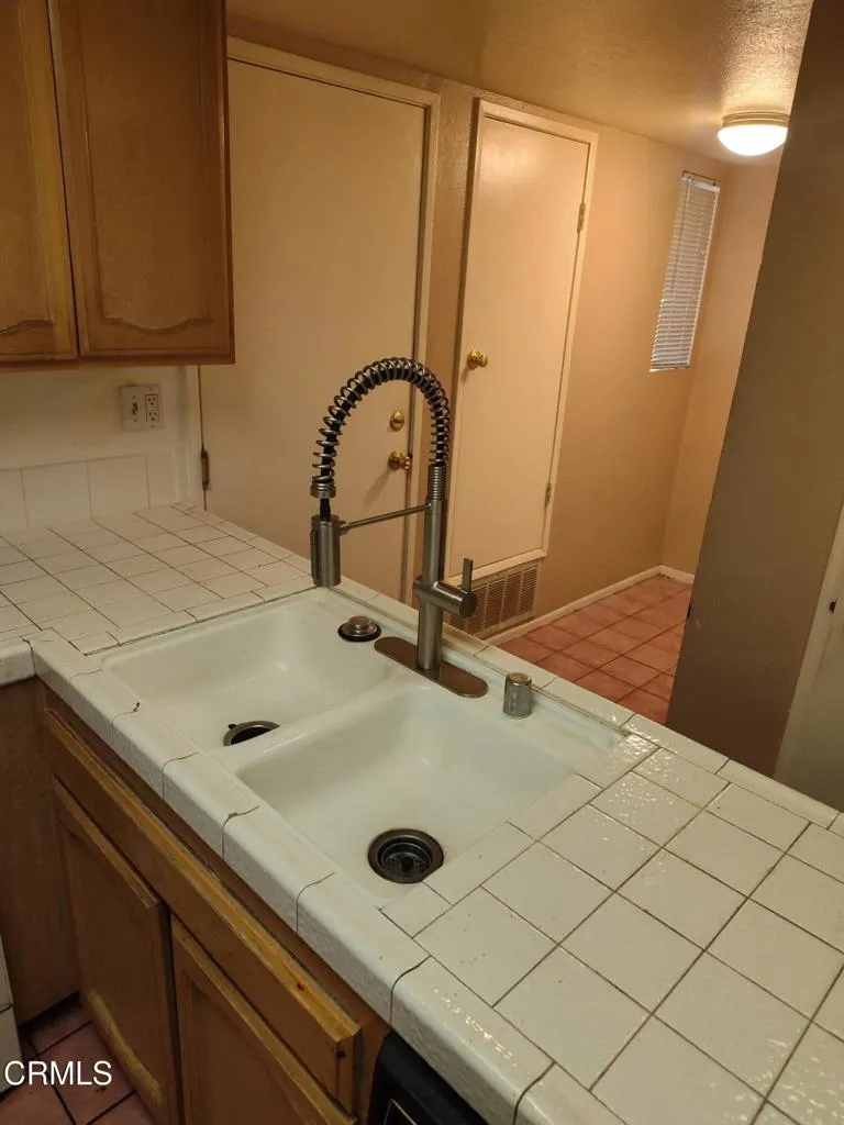 1840 E Avenue J2 #apt 7 Lancaster, CA 93535