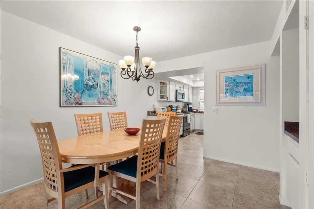 5794 Los Coyotes Drive Palm Springs, CA 92264