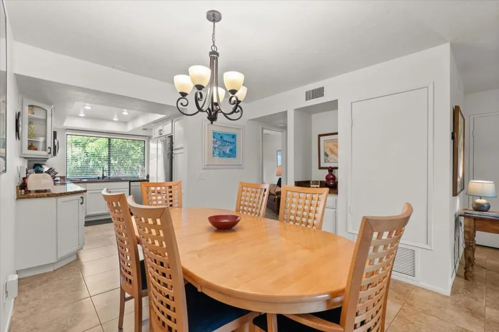 5794 Los Coyotes Drive Palm Springs, CA 92264