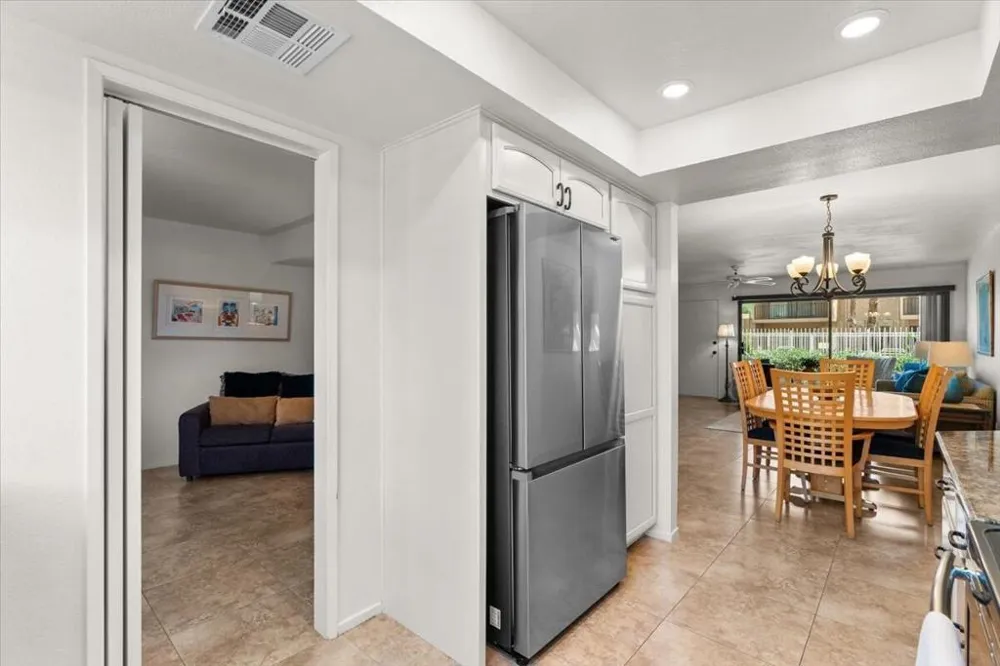 5794 Los Coyotes Drive Palm Springs, CA 92264