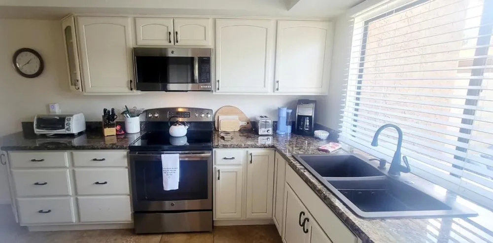 5794 Los Coyotes Drive Palm Springs, CA 92264