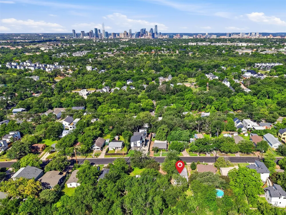 1313 Perez Street Austin, TX 78721