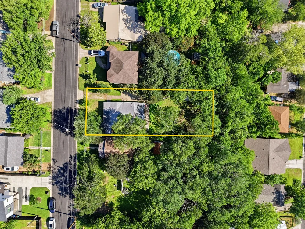 1313 Perez Street Austin, TX 78721