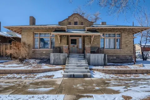 1207 Court Street