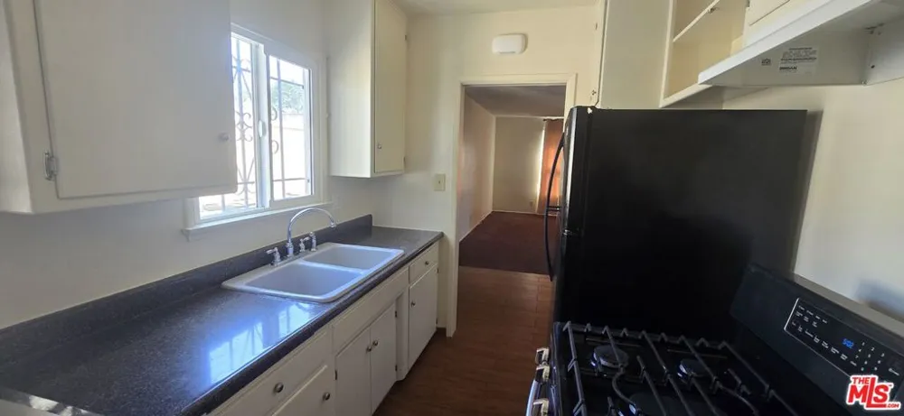 2635 W Imperial Highway #3 Inglewood, CA 90303