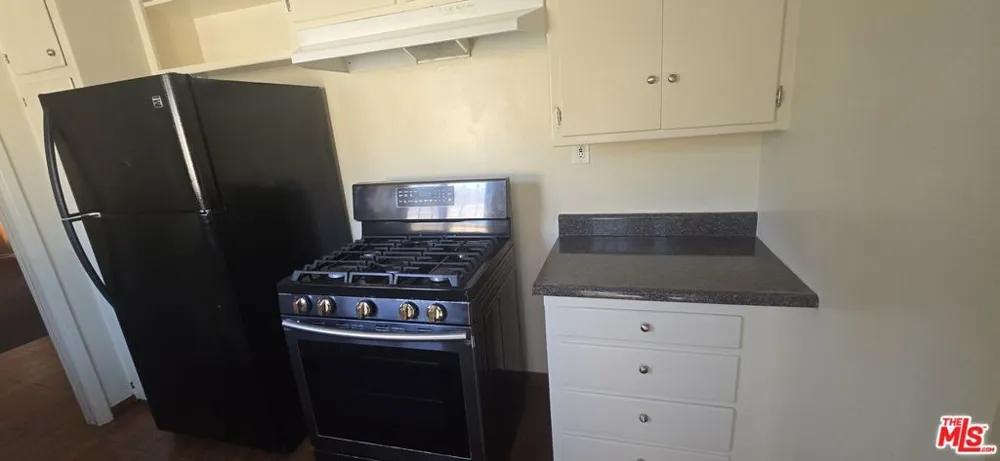 2635 W Imperial Highway #3 Inglewood, CA 90303