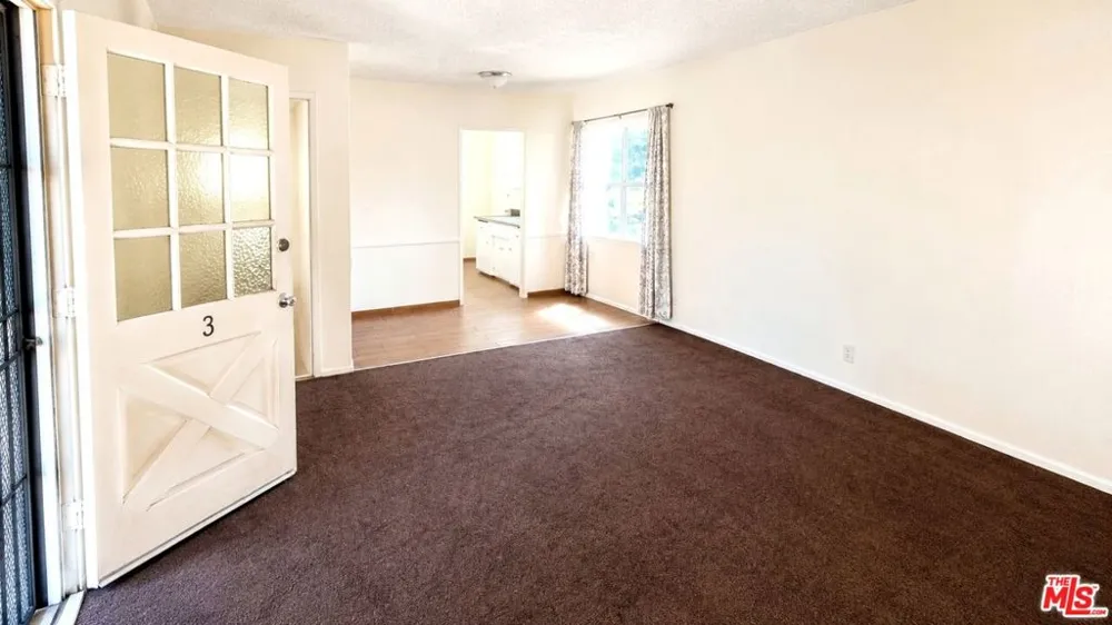 2635 W Imperial Highway #3 Inglewood, CA 90303
