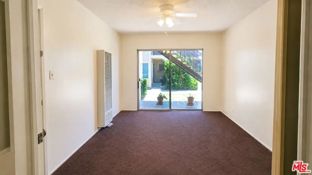 2635 W Imperial Highway #3 Inglewood, CA 90303